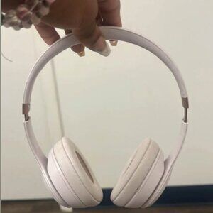 Beats Solo 4